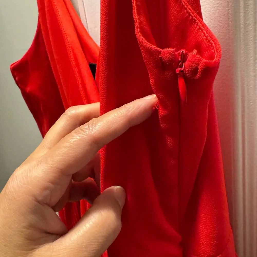 Dress - Picture 6 of 7